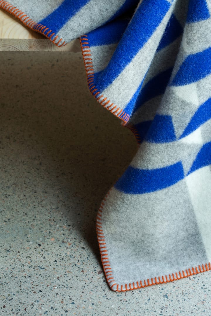 Manta Kvam 135x200 cm - Blue - Røros Tweed