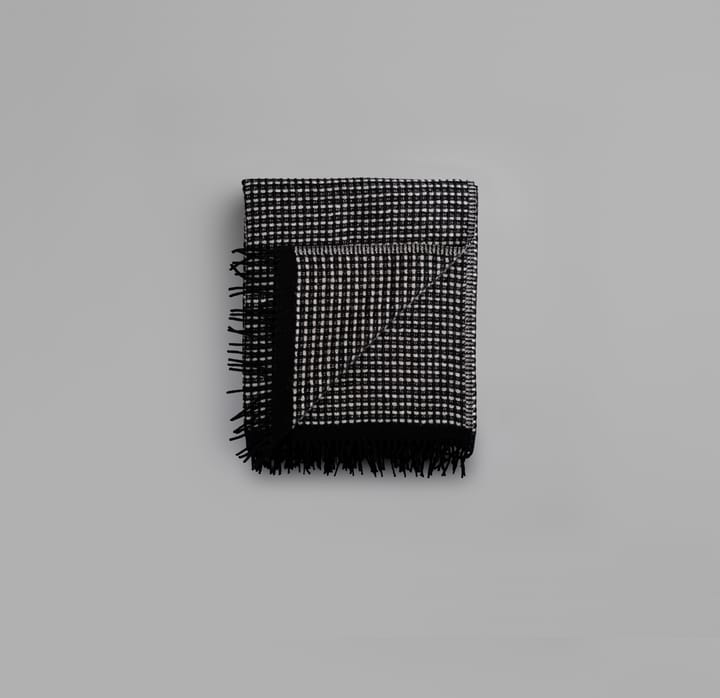 Manta Lofoten 150x210 cm - Grey - Røros Tweed
