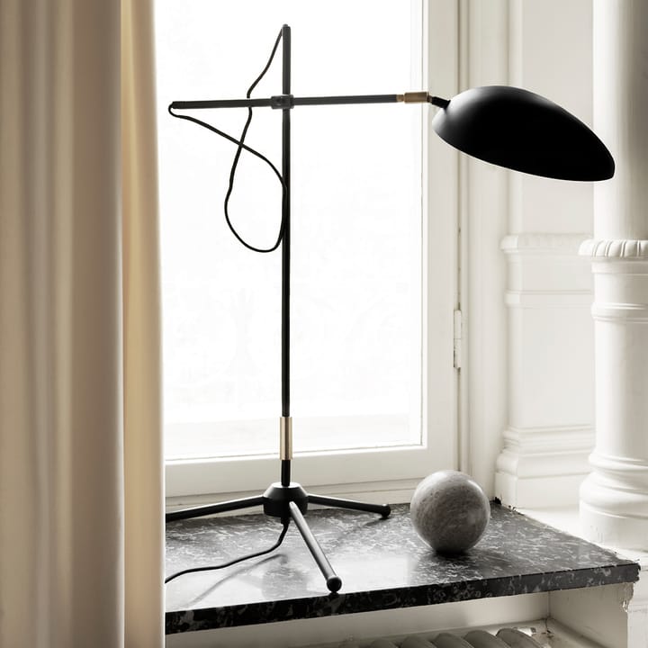 Lámpara de mesa Spoon - negro mate, latón - Watt & Veke